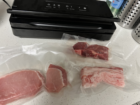 ANOVA FOOD SEALER